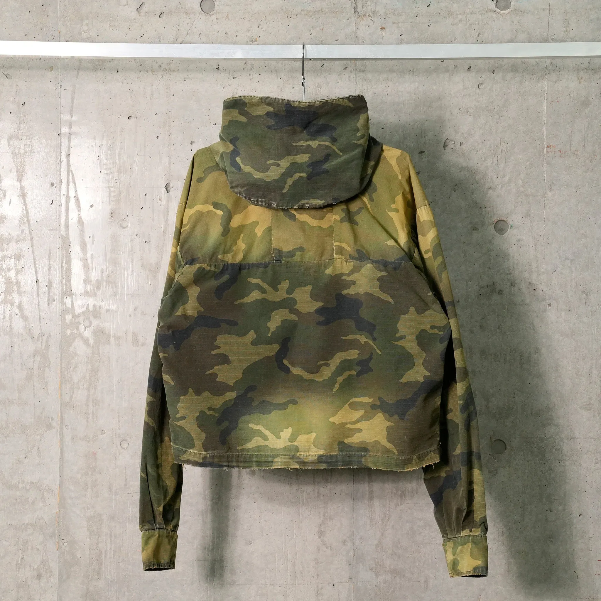 424 CROPPED PARKA GREEN CAMO / GREEN