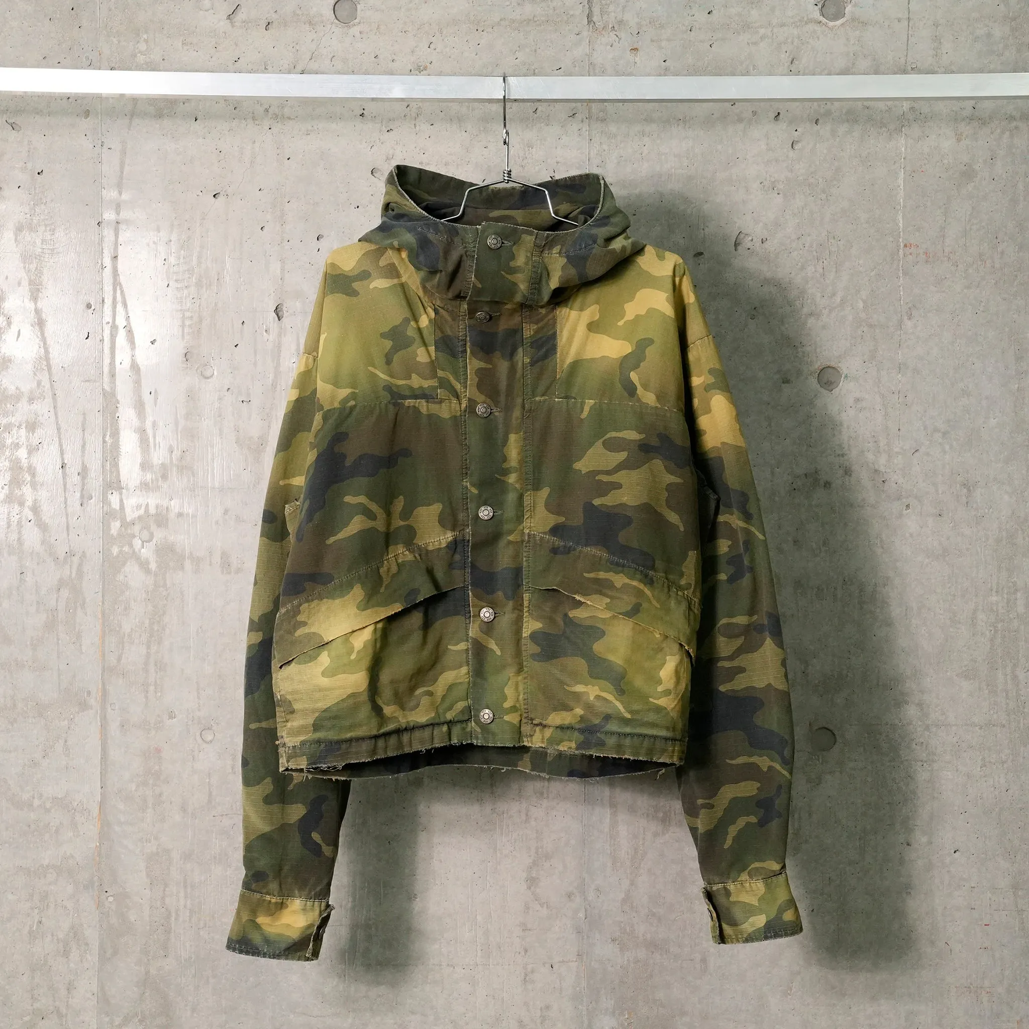 424 CROPPED PARKA GREEN CAMO / GREEN