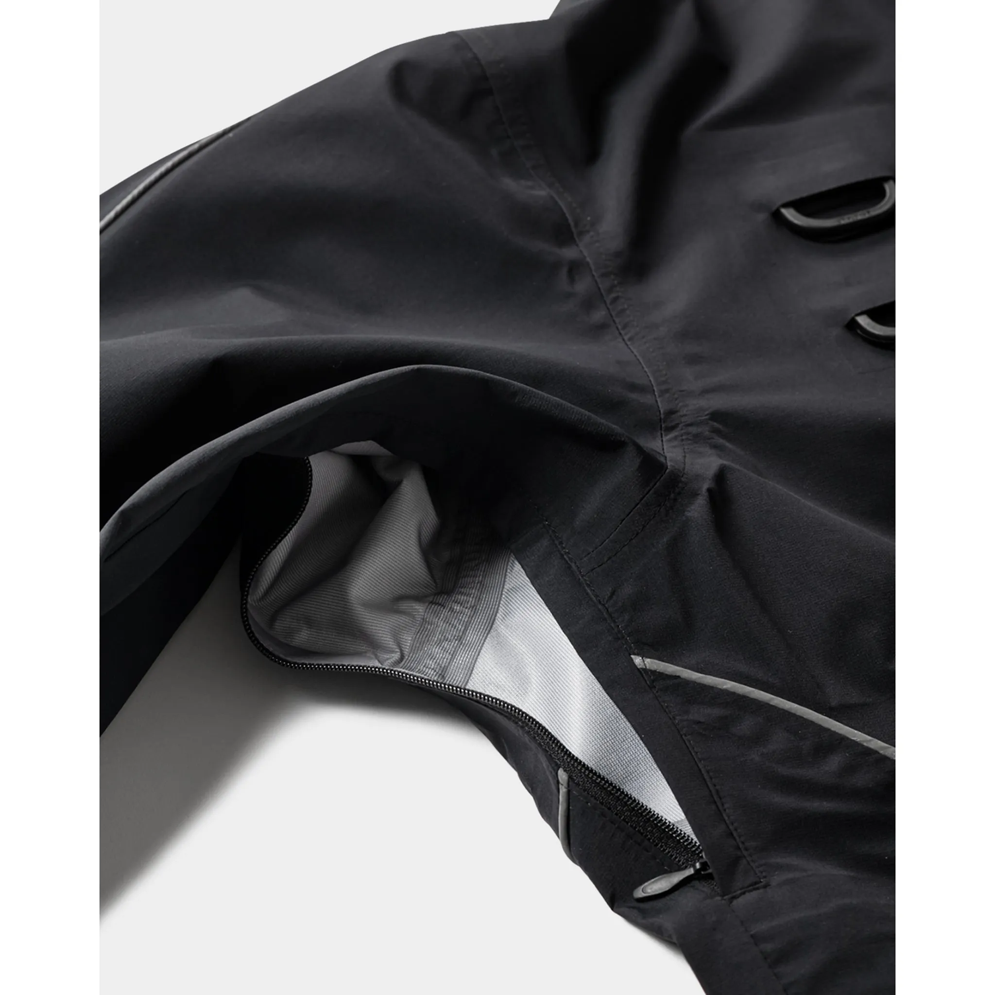 MOUNTAIN PARKA / BLACK
