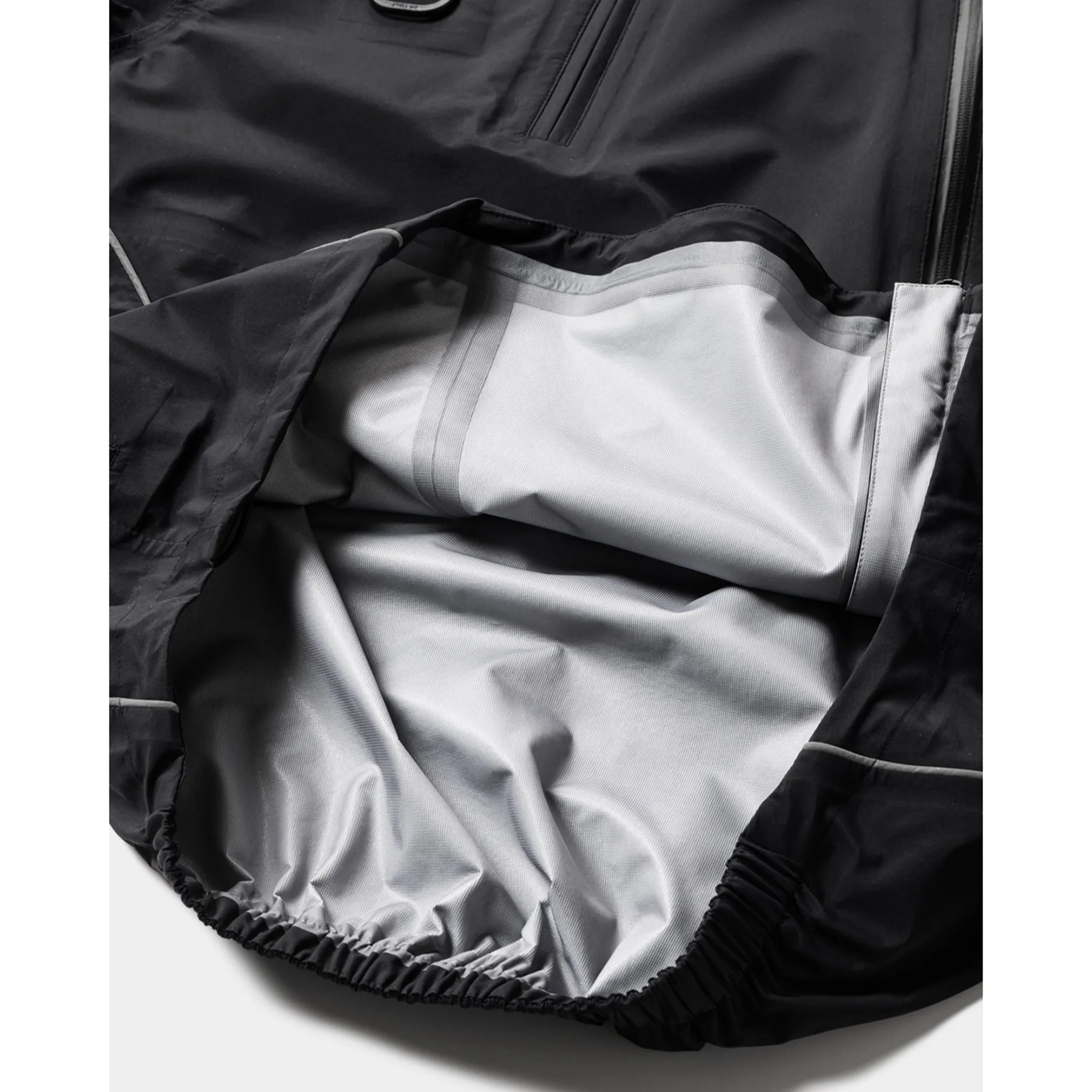 MOUNTAIN PARKA / BLACK