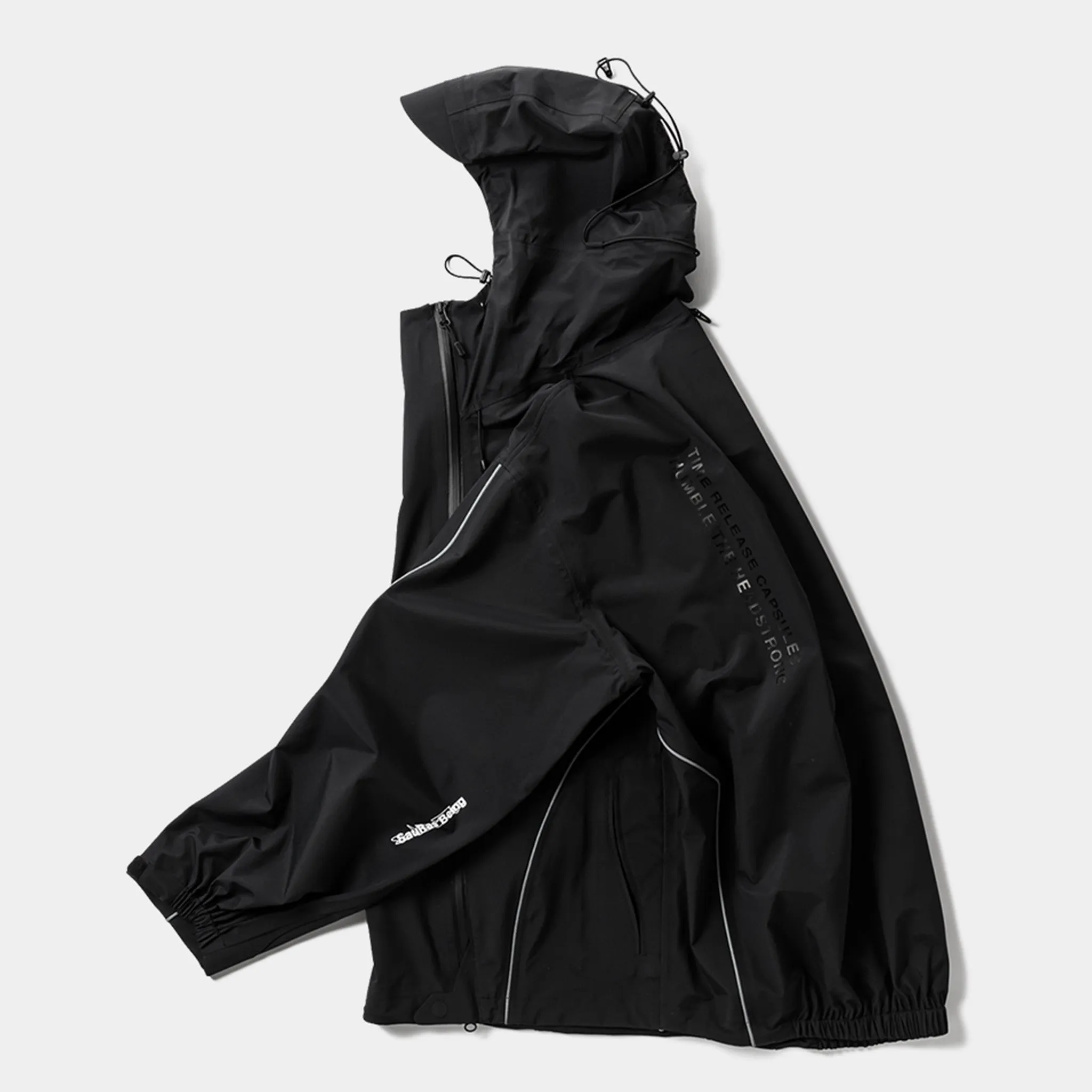 MOUNTAIN PARKA / BLACK