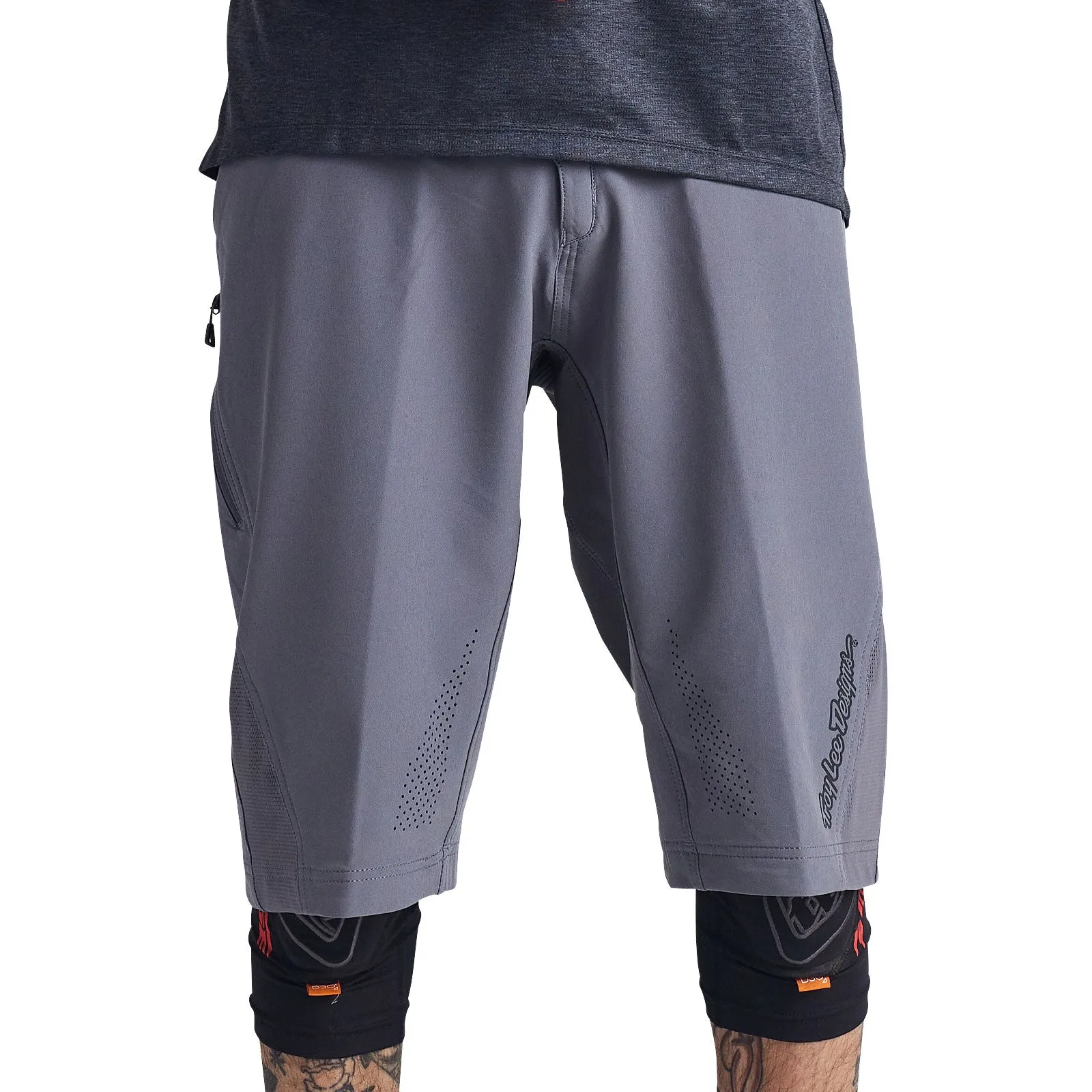 Ruckus Short Shell Solid Granite