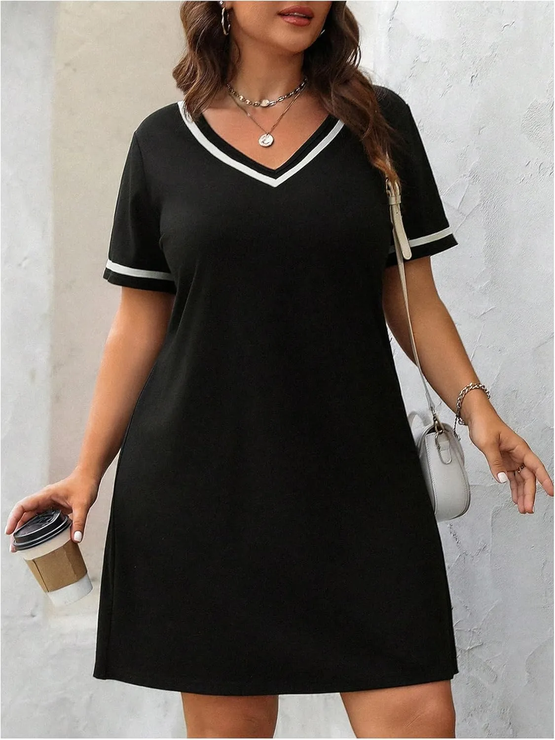 Verdusa Women's Plus Size V Neck Short T Shirt Dress Short Sleeve Tunic Dresses
