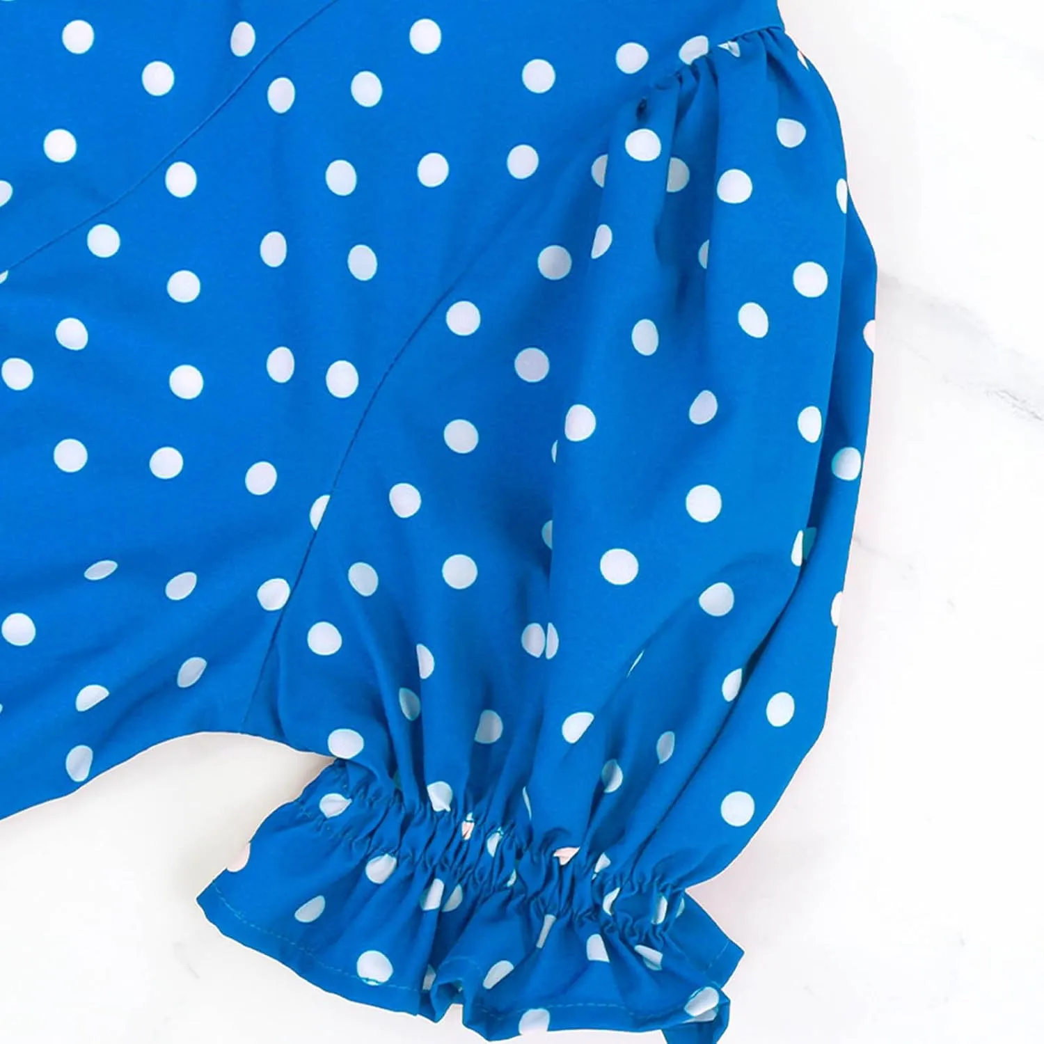 Women's Flutter Sleeve Smocked Polka Dot Midi Dress Summer Beach Vocation Boho Round Neck Casual Tiered Dresses