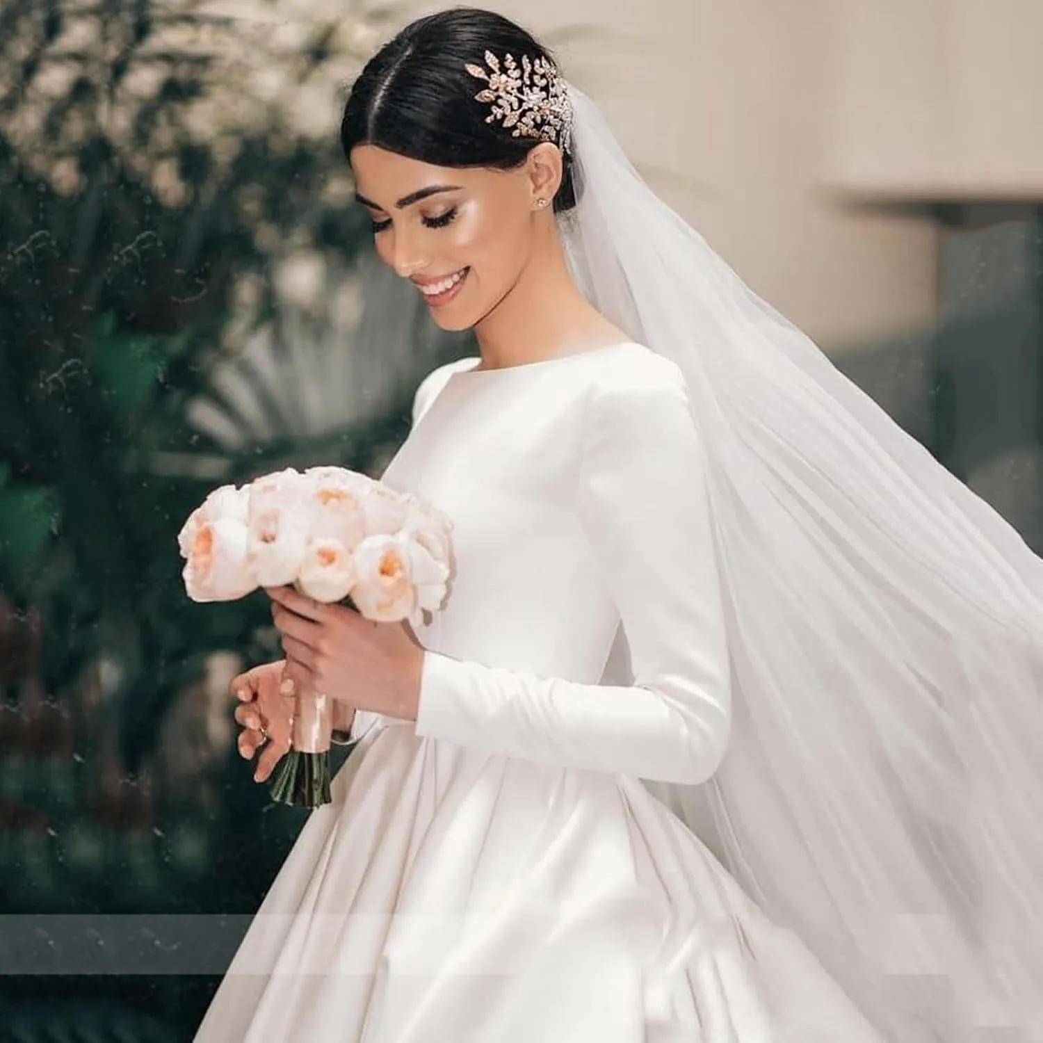 Women's Wedding Round Neck Dresses Ball Gowns Formal Party Bride Long Sleeve Dress Long Skirt